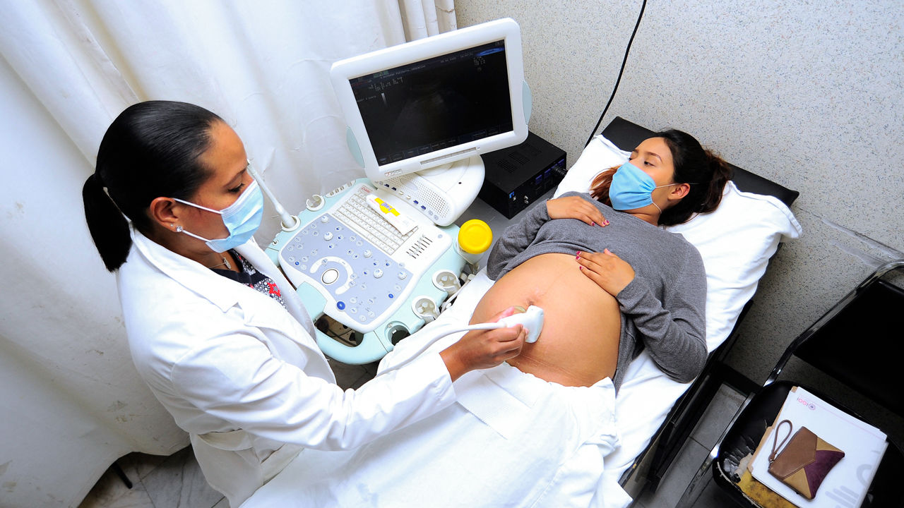 Pregnant CCMH nurse gets COVID-19 vaccine, talks about decision-making process