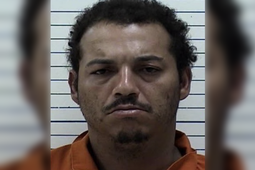Lawton police ask public for help locating wanted man with Comanche County warrant, warn public not to attempt to apprehend him